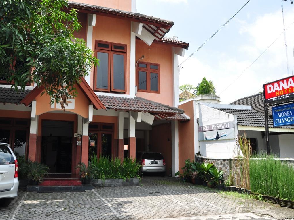 Hotel Dana Yogyakarta Esterno foto