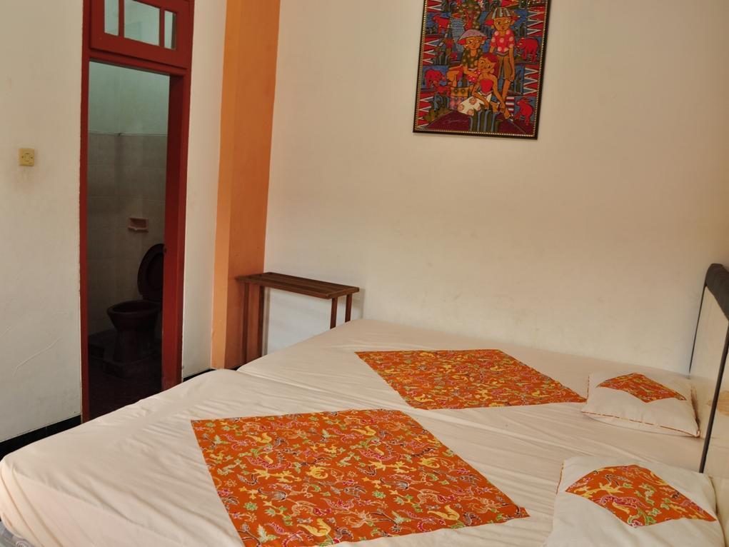 Hotel Dana Yogyakarta Esterno foto